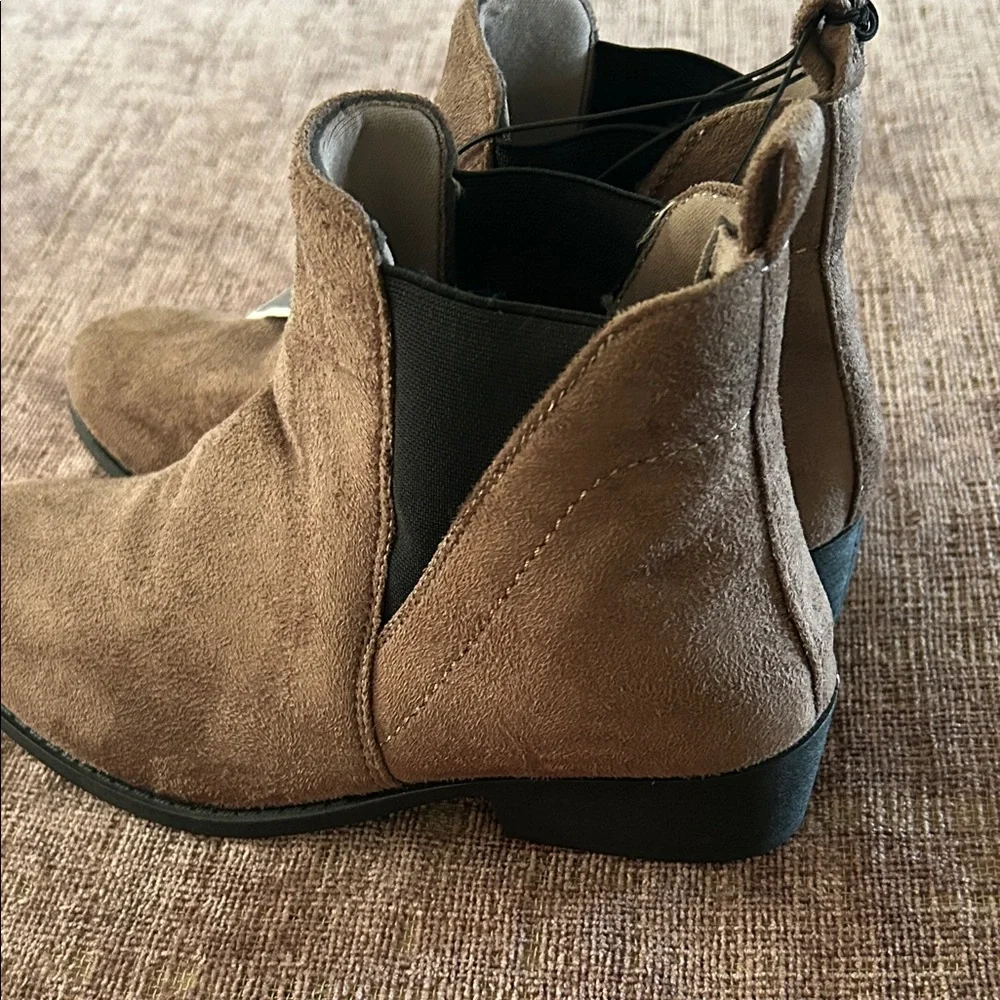Charles Albert Men's Brown Chukka Boots